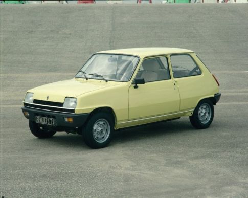 110 lat historii Renault – Część III – Nowe wizje, nowe modele (lata 1945-1973)