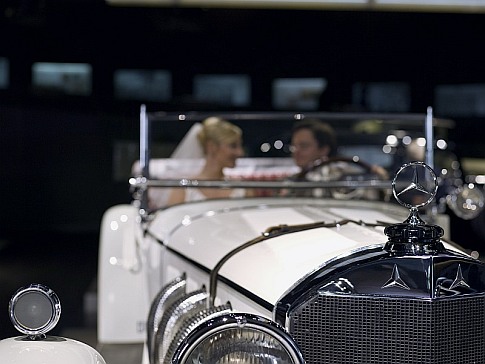 Zorganizuj sobie ślub w Muzeum Mercedesa