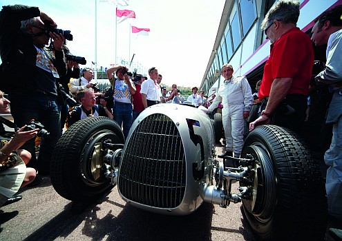 Srebrne Strzały Auto Union na starcie Grand Prix de Monaco Historique