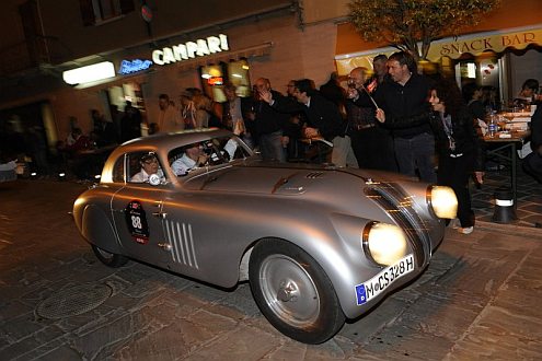 BMW 328 Touring Coupé triumfuje w Rajdzie „Mille Miglia 2010”