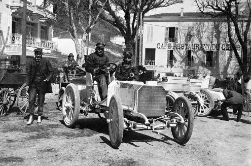 Mercedes 35 HP – początek ery samochodów wyścigowo-miejskich