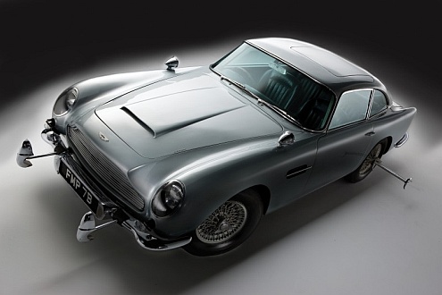 James Bond i jego najprawdziwszy Aston Martin DB5 wystawiony na sprzedaż!