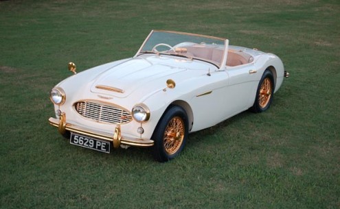 Pozłacany Austin Healey 100-Six Roadster