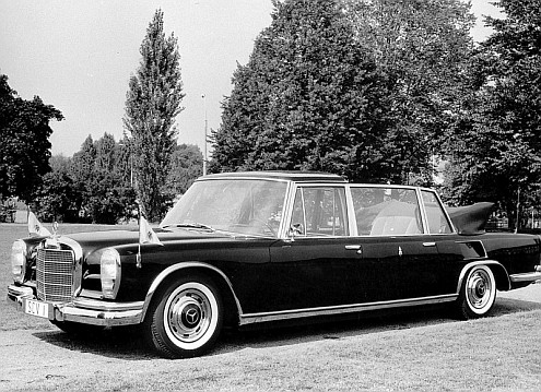 Mercedes-Benz 600 Pullman Landaulet Papieża Pawła VI