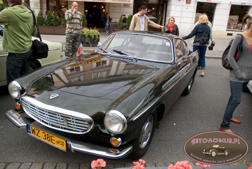 Volvo P1800 świętuje 50. urodziny na Techno-Classica w Essen