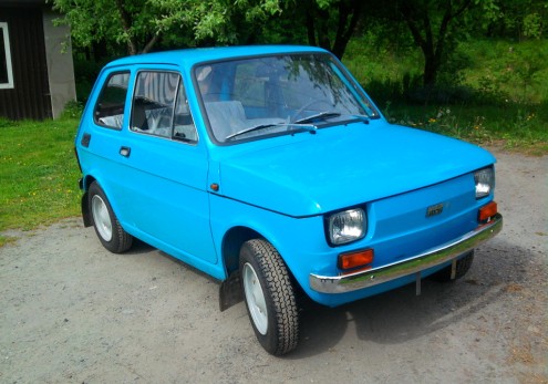 Nówka sztuka z Polmozbytu – nowy 31-letni Fiat 126p na Allegro