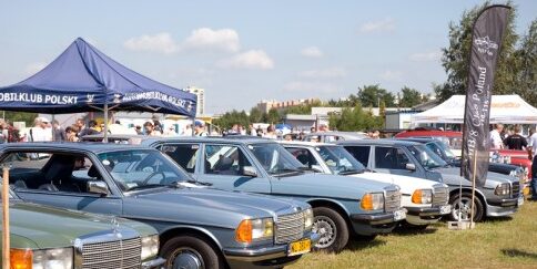 Oldtimery i Youngtimery na Autodromie Bemowo czyli III edycja Gwiaździstego