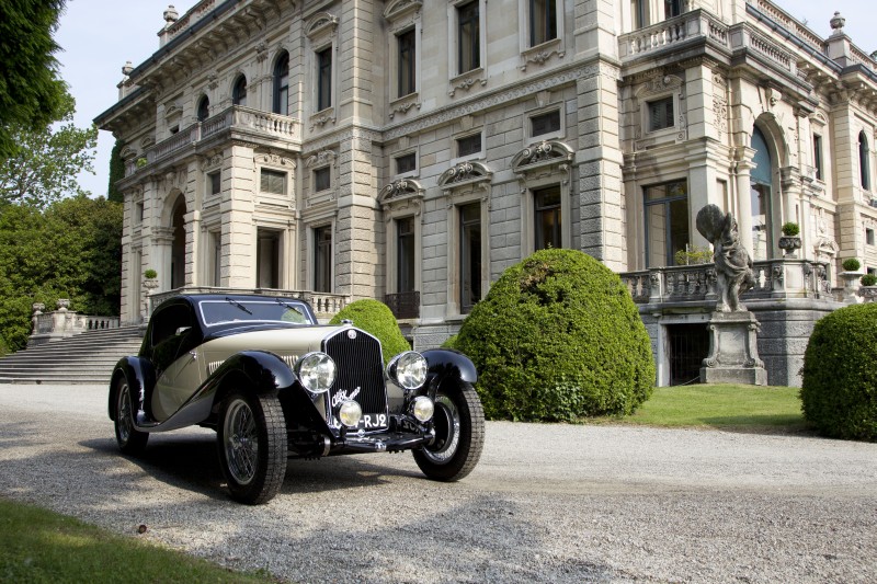 Festiwal oldtimerów nad jeziorem Como