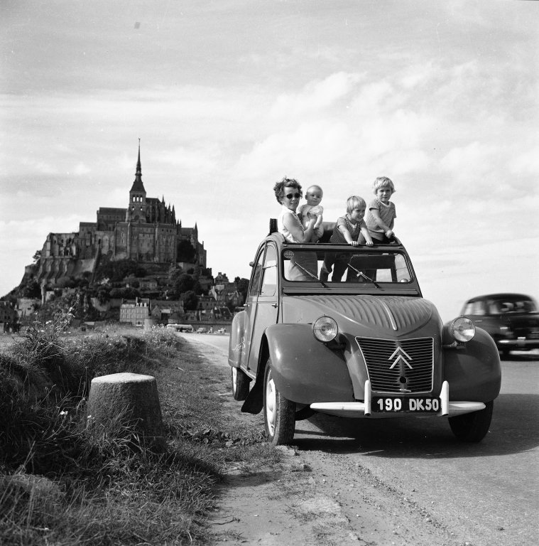 Citroën 2 CV świętuje 75. urodziny