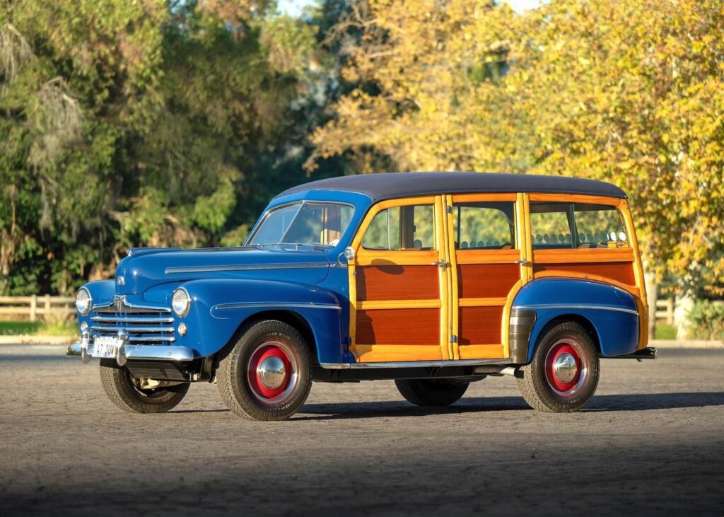 Ford Super Deluxe Woody – ikona kalifornijskiego stylu