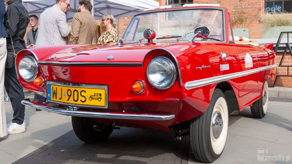 Amphicar Model 770 – na lądzie i wodzie