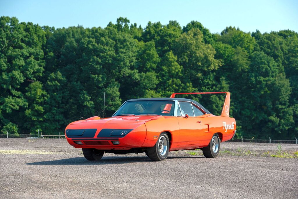 Plymouth Superbird – królewski muscle car z ery NASCAR