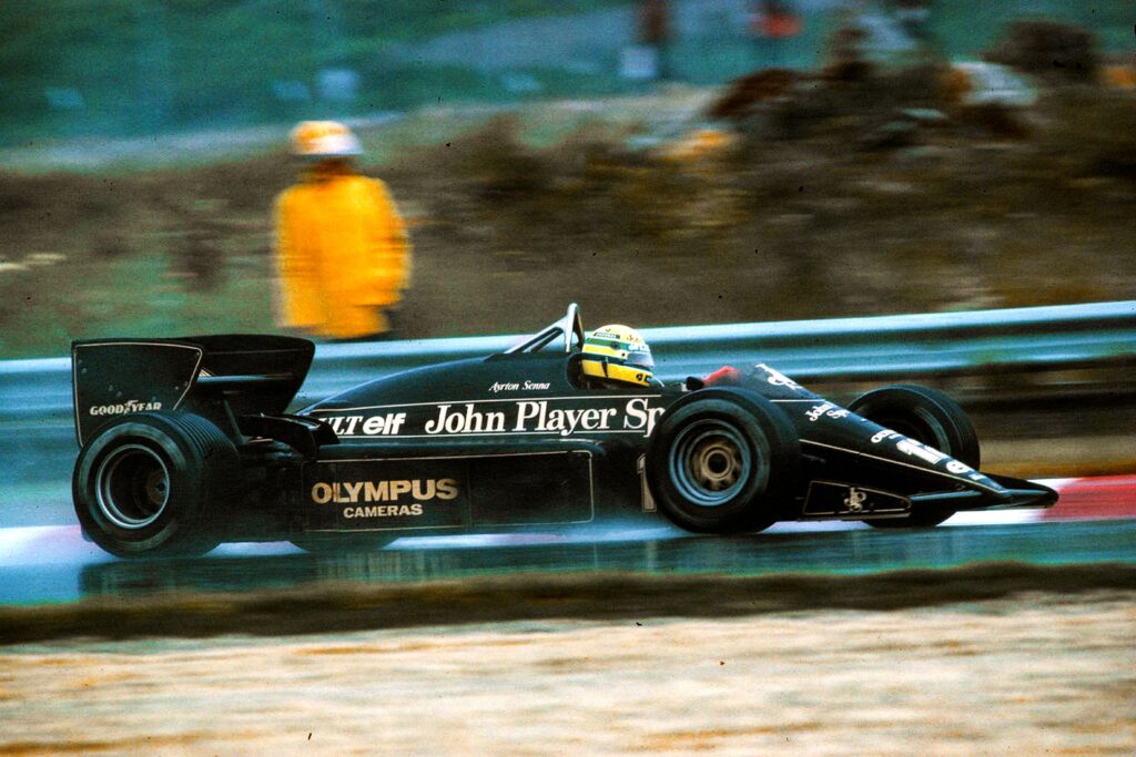 Bruno Senna i Lotus świętują pierwsze zwycięstwo Ayrtona Senny w F1