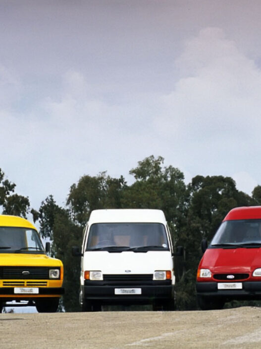 Ford Transit na zakręcie technologicznym - od analogowych rozwiązań, po cyfrowe technologie
