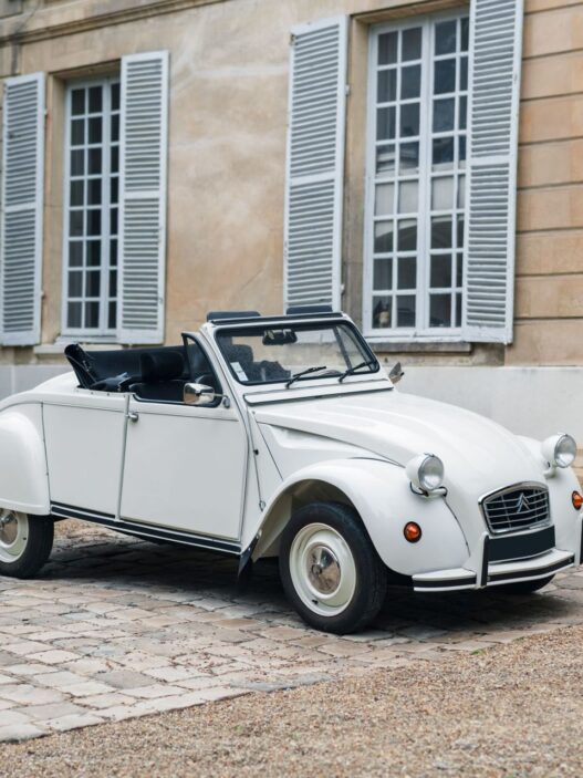 Klasyczna elegancja z duszą - Citroën 2CV Azelle Roberta Oprona