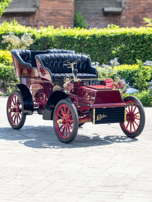 Cadillac Model B Touring - prasowy celebryta z kurnika