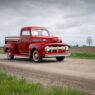 Zabytkowy Ford F-1 - styl, moc i historia na kołach