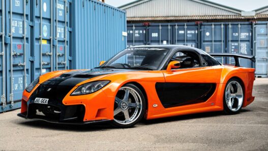 Mazda RX-7 Veilside z "Tokyo Drift" - filmowa legenda na sprzedaż