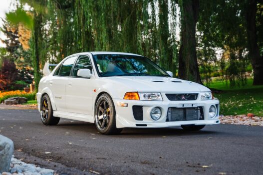 Mitsubishi Lancer Evolution V - legenda rajdów, ikona ulicy
