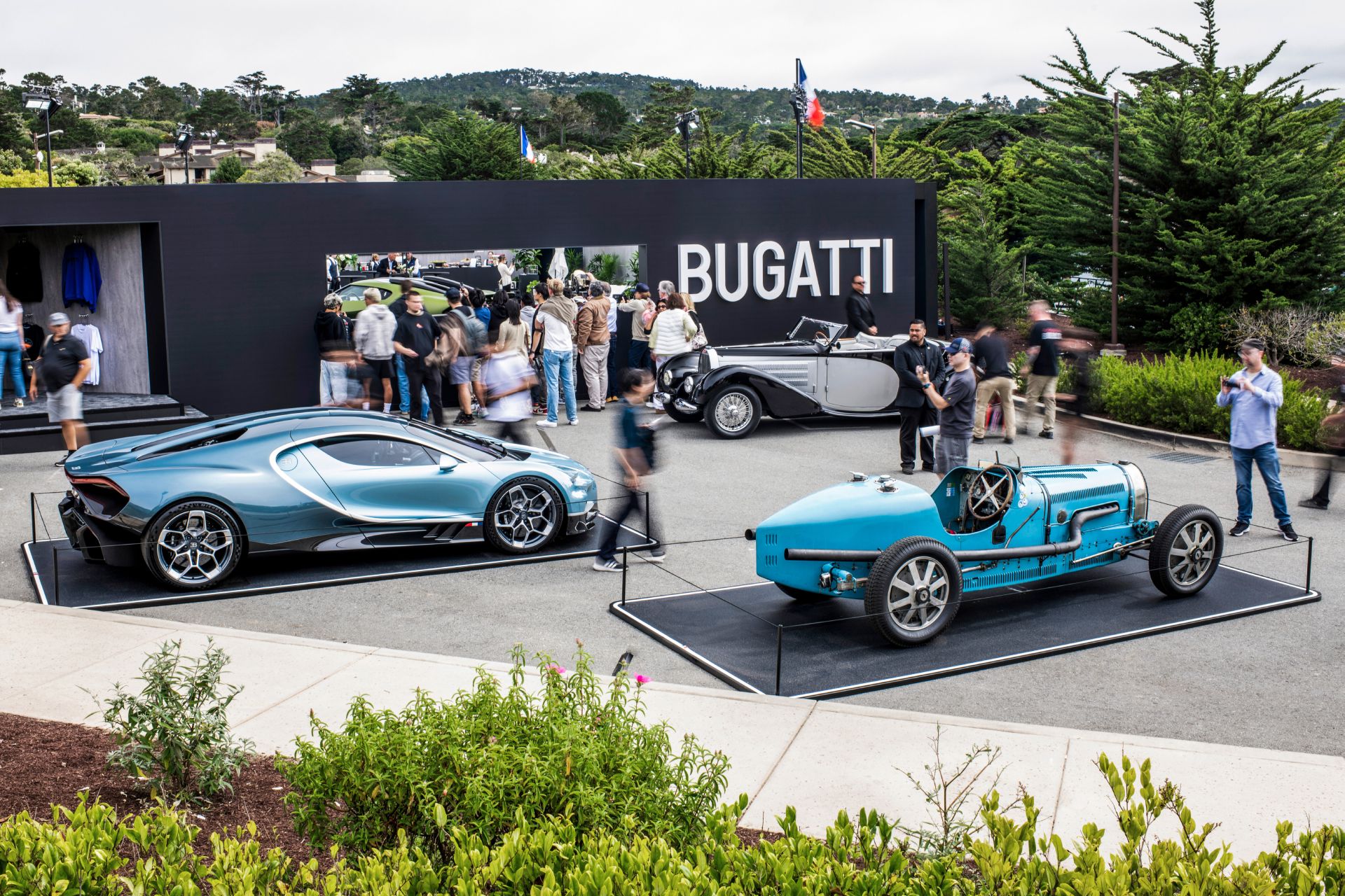 Konkurs elegancji w Pebble Beach - Bugatti i piękno motoryzacji