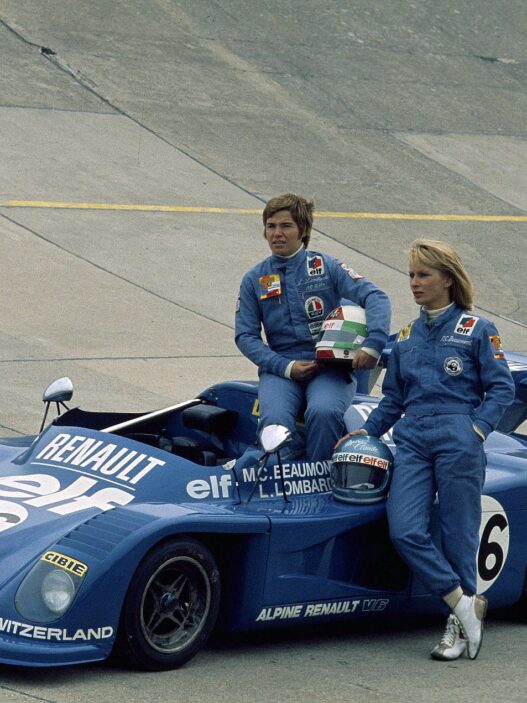 Alpine świętuje 70-lecie motorsportu i kobiecego wkładu w wyścigi na Goodwood Revival