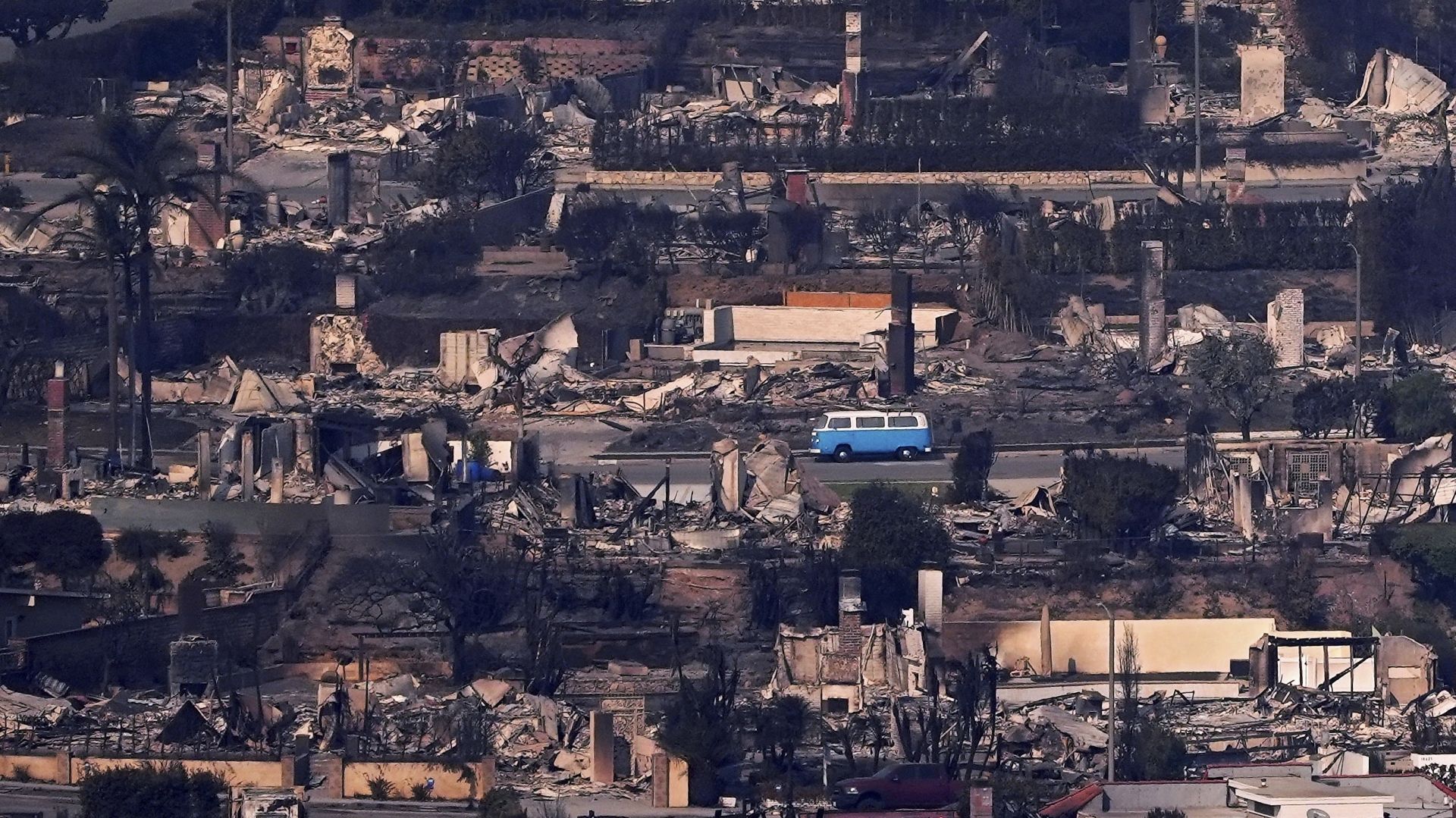 Volkswagen T2, który przetrwał pożar w Kalifornii