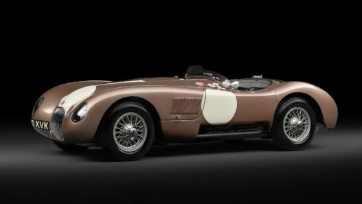Jaguar C-Type z nr podwozia XKC 018 - wyścigowa ikona z rodowodem mistrzów