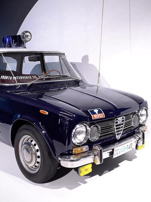 75 lat wspólnej służby - Alfa Romeo i Carabinieri