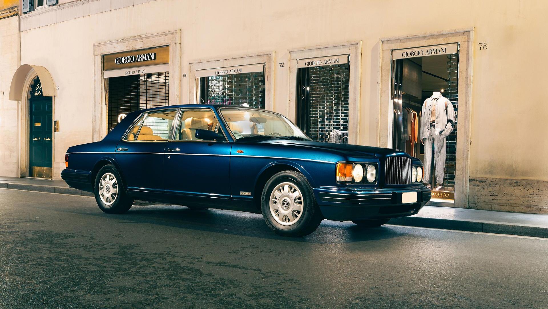 Bentley Brooklands - dyskretna potęga luksusu od Giorgio Armani