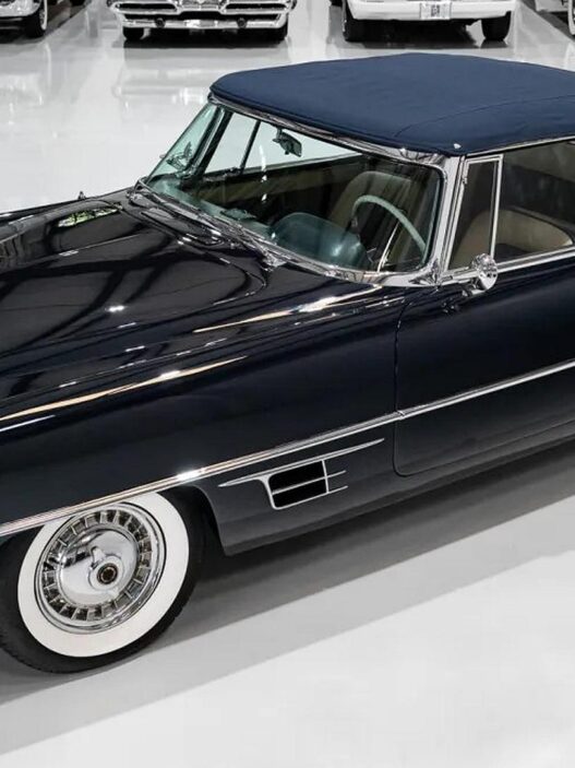 Dual-Ghia - luksusowy kabriolet z duszą Hollywood i włoską linią nadwozia