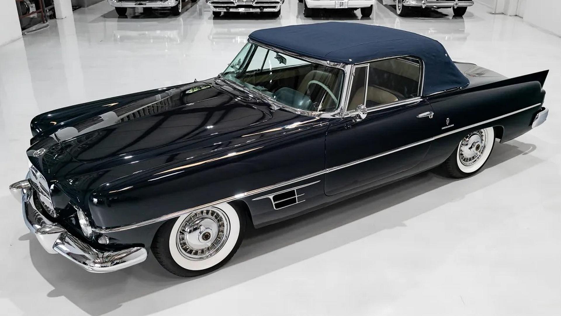 Dual-Ghia - luksusowy kabriolet z duszą Hollywood i włoską linią nadwozia