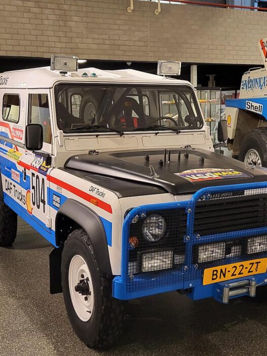 Pustynny bohater drugiego planu - Land Rover V8 w służbie Dakaru