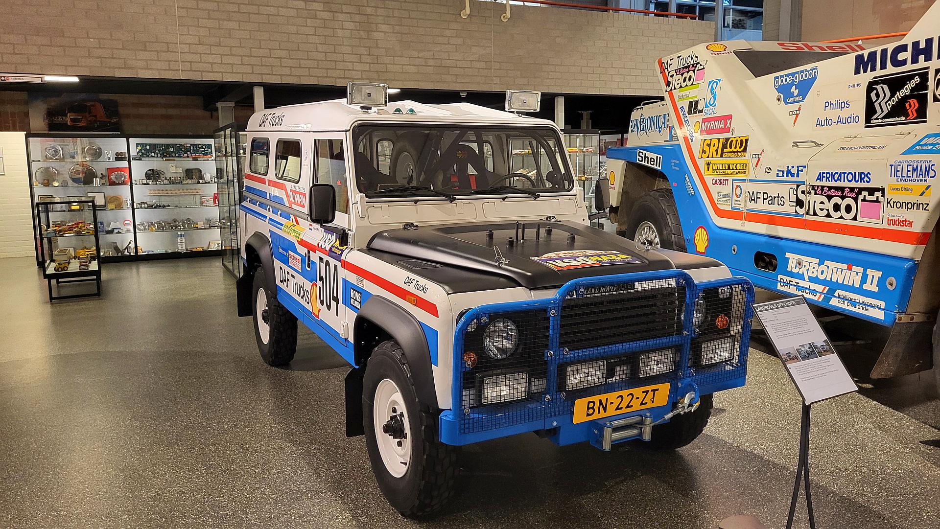 Pustynny bohater drugiego planu - Land Rover V8 w służbie Dakaru