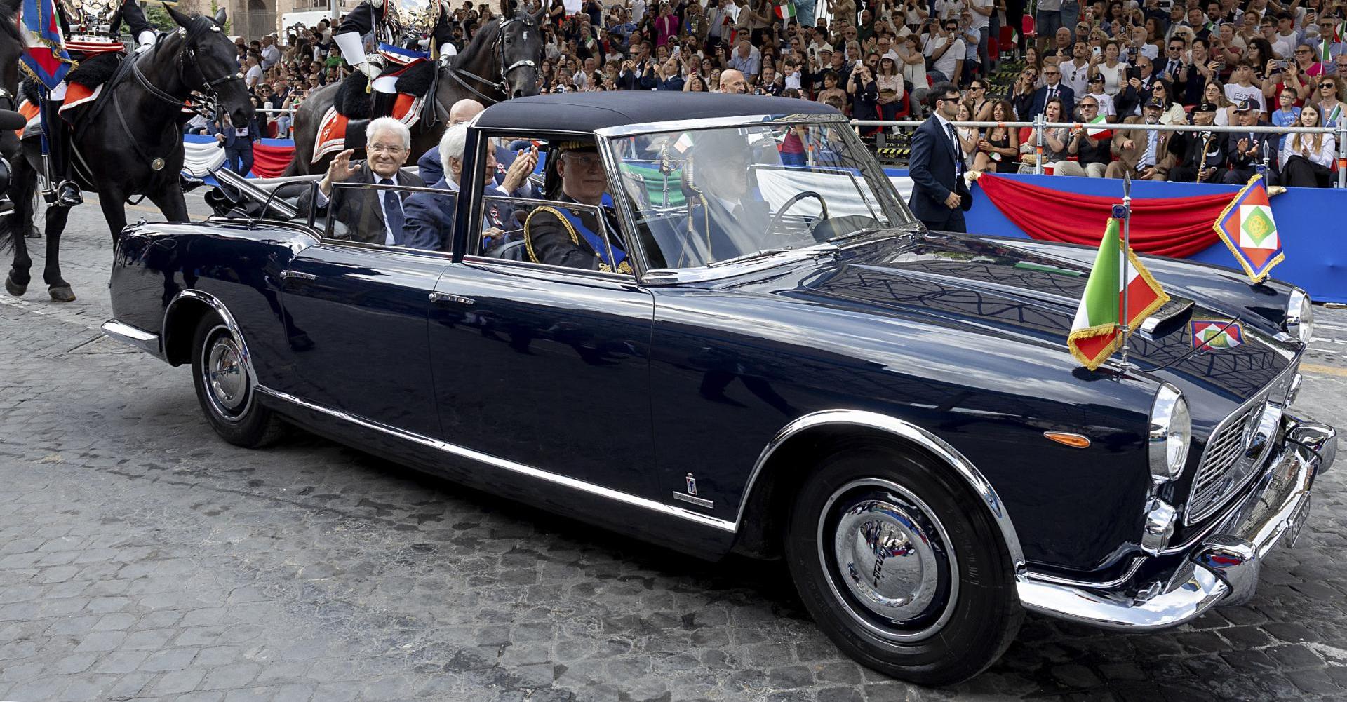 Lancia Flaminia i nowa Gamma - od prezydenckiej legendy do przyszłości marki