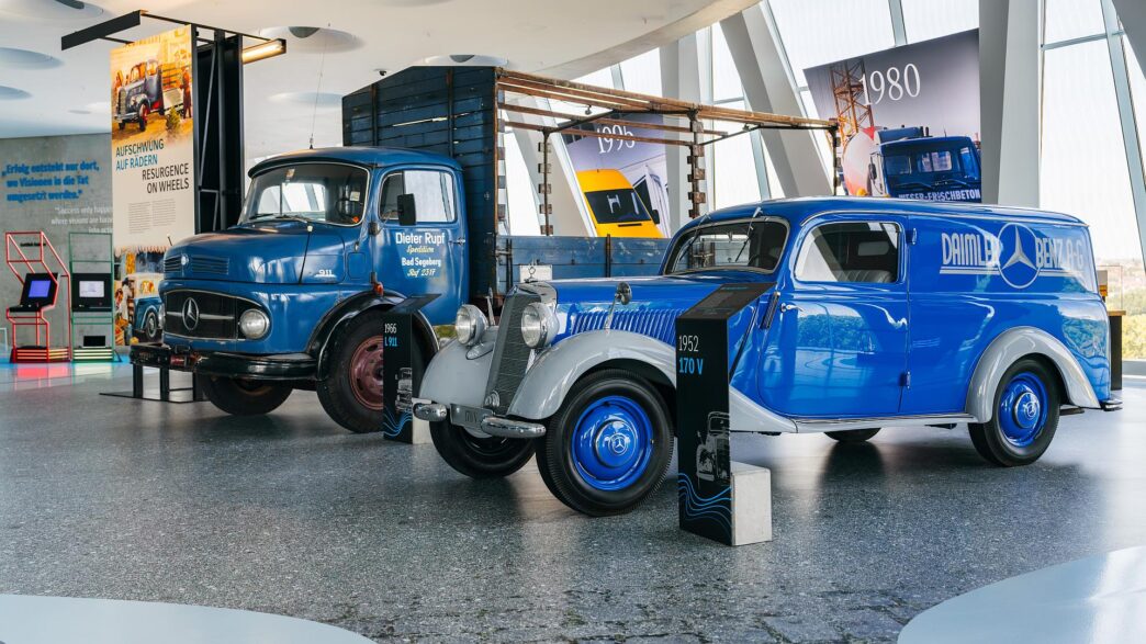 130 lat pojazdów użytkowych Mercedes-Benz. Historia transportu w jednym miejscu